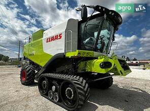 Комбайн Claas Lexion 2011
