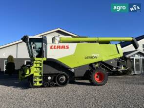 Комбайн Claas Lexion 
