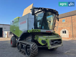 Комбайн Claas Lexion 