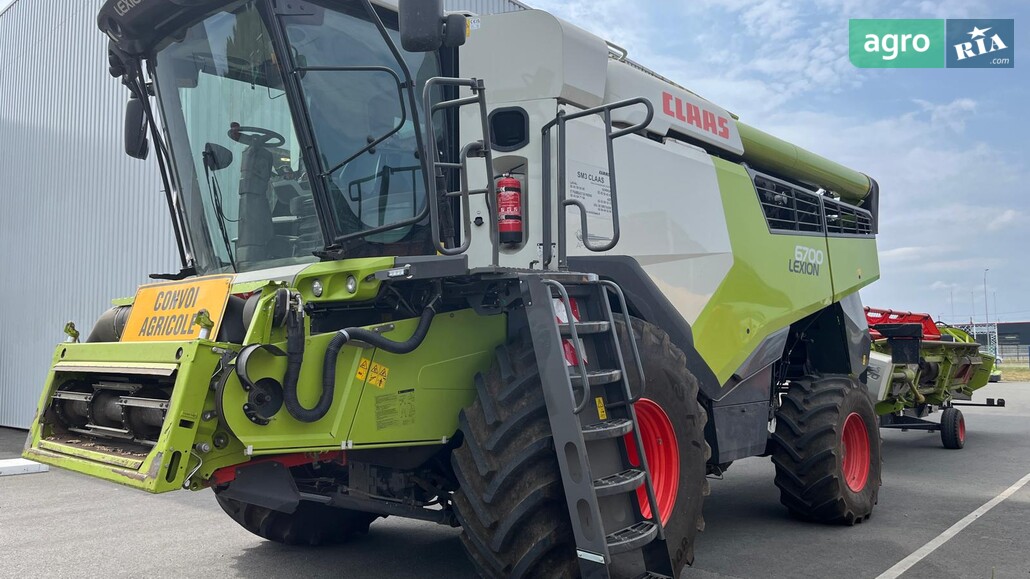 Комбайн Claas Lexion 2022 - фото 1