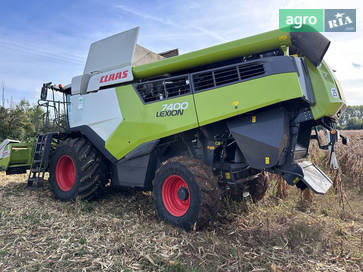 Claas Lexion 2020 - фото