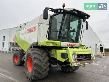 Claas Lexion  - фото