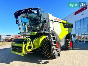 Комбайн Claas Lexion 2021