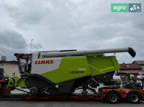 Комбайн Claas Lexion 2011