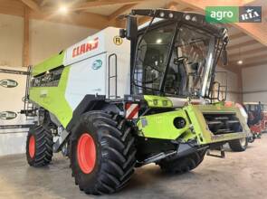 Комбайн Claas Lexion 2021