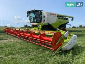 Комбайн Claas Lexion 2014