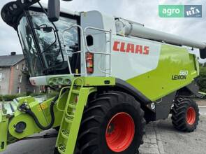 Комбайн Claas Lexion 2011