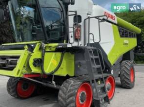 Комбайн Claas Lexion 2020