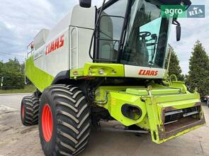 Комбайн Claas Lexion 2010