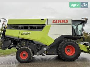 Комбайн Claas Lexion 2022