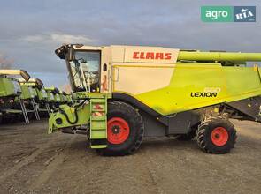 Комбайн Claas Lexion 2012
