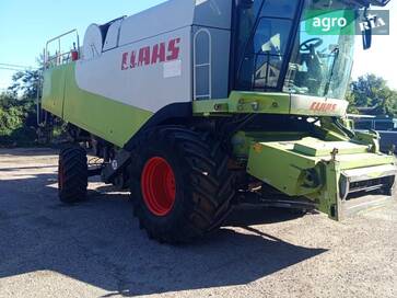 Claas Lexion  - фото