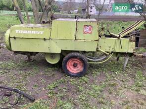 Прес-підбірник Claas Trabant 2000