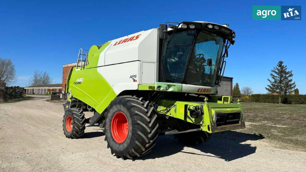 Комбайн Claas Tucano 440  - фото 1