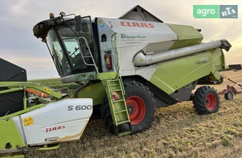 Комбайн Claas Tucano 2012 - фото