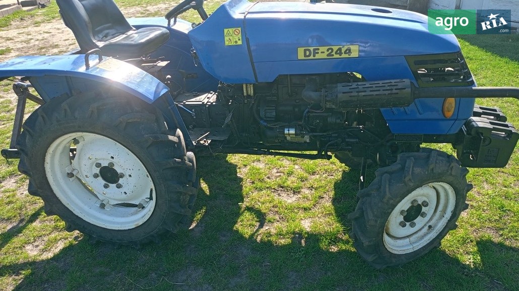 Трактор Dongfeng DF-244 2013 - фото 1