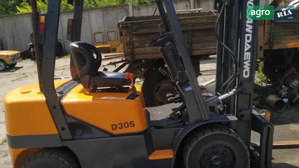 Навантажувач Doosan D30S 2003 - фото 1