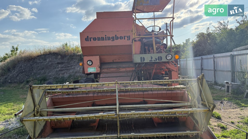 Комбайн Dronningborg 1250 1980 - фото 1