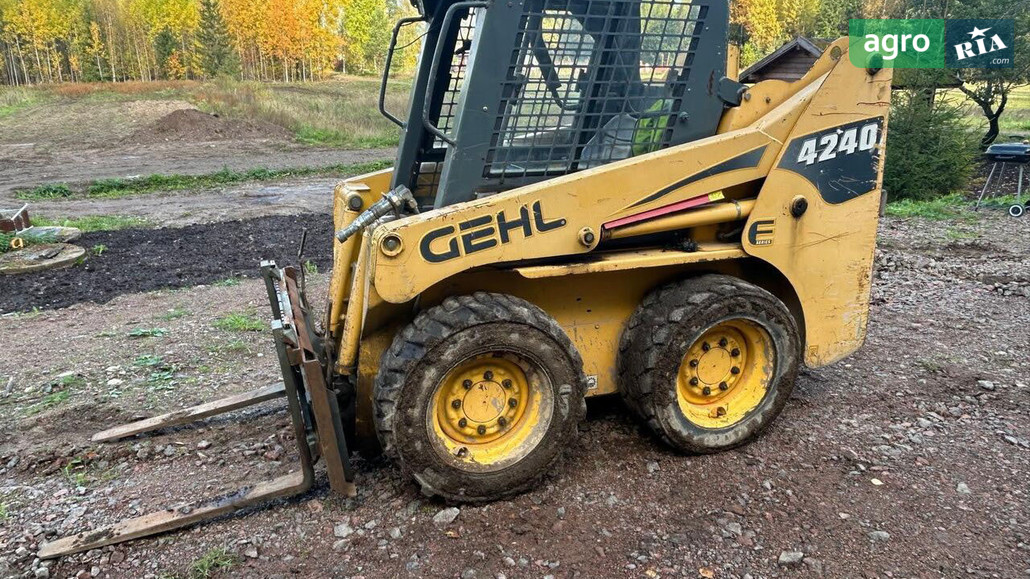 Навантажувач Gehl 4240 2008 - фото 1