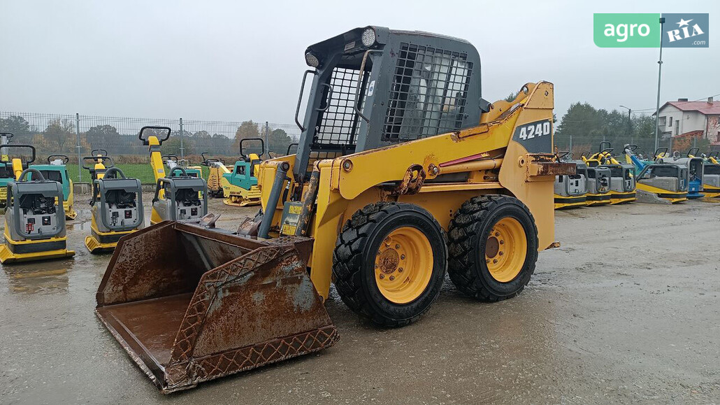 Навантажувач Gehl 4240 2010 - фото 1