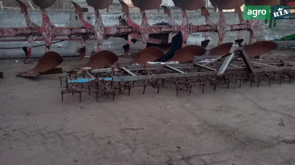 Плуг Gregoire-Besson 7+1 2000 - фото 1