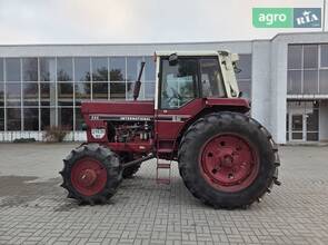 Трактор International 886 1981