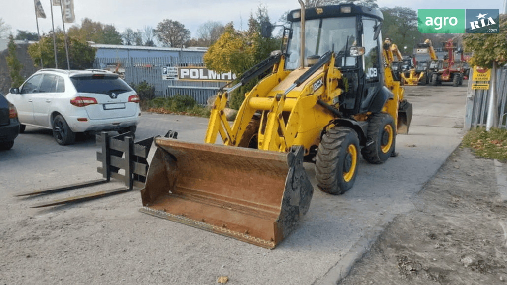 Навантажувач JCB 2CX  - фото 1