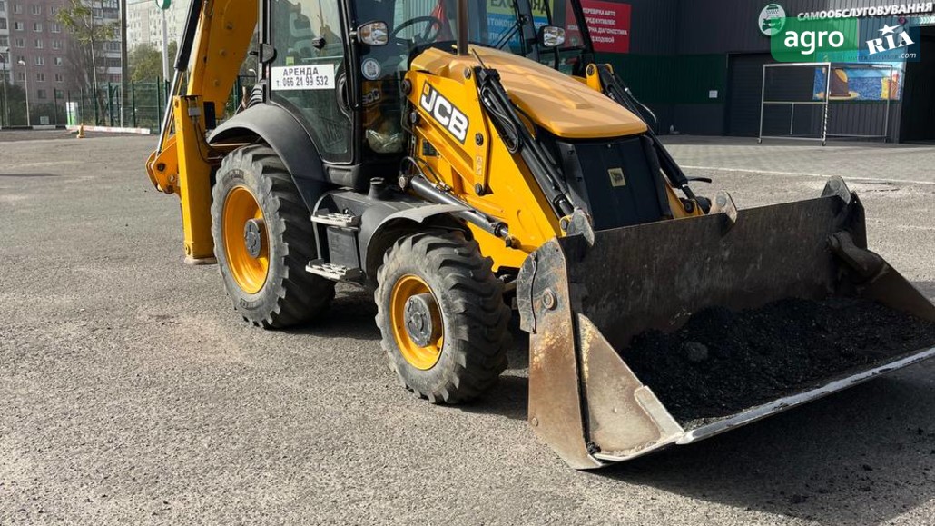 Трактор JCB 3CX 2018 - фото 1