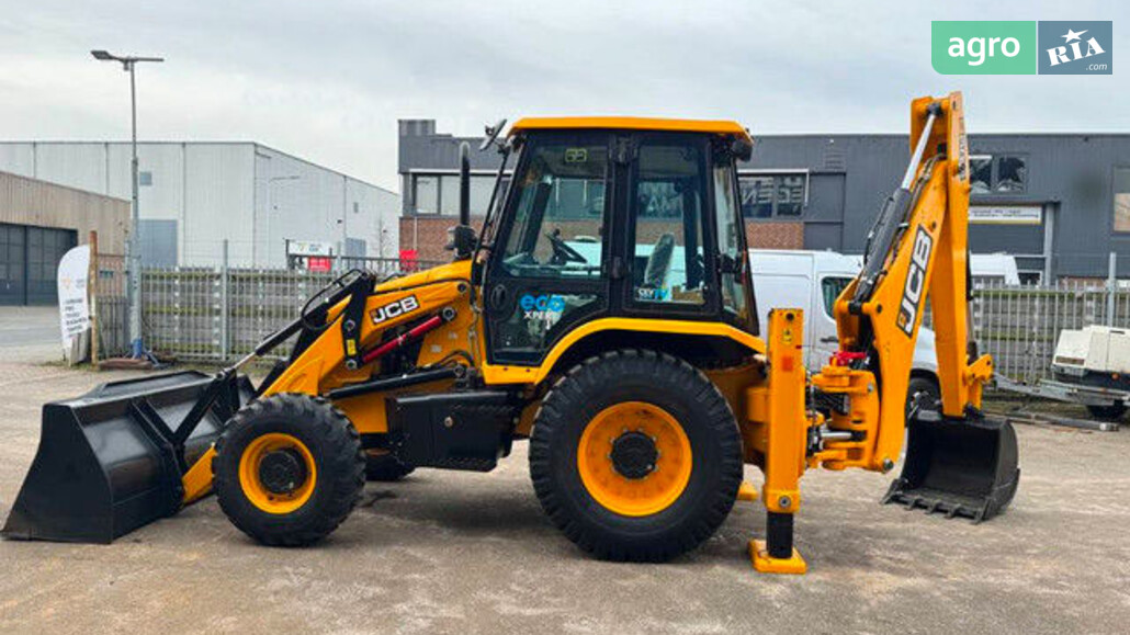 Навантажувач JCB 3CX  - фото 1