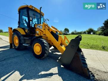 JCB 3CX  - фото