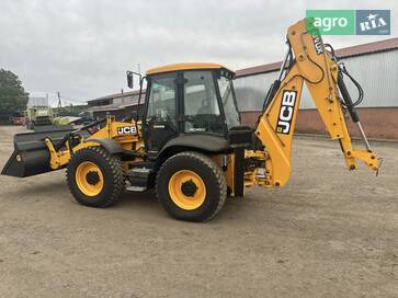 JCB 4CX 2021 - фото