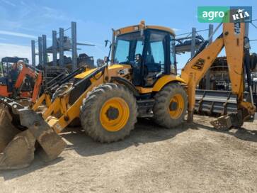 JCB 4CX  - фото