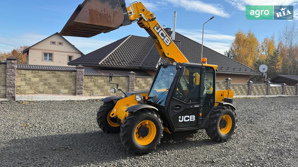 Навантажувач JCB 525-60 Agri Plus 2017 - фото 1