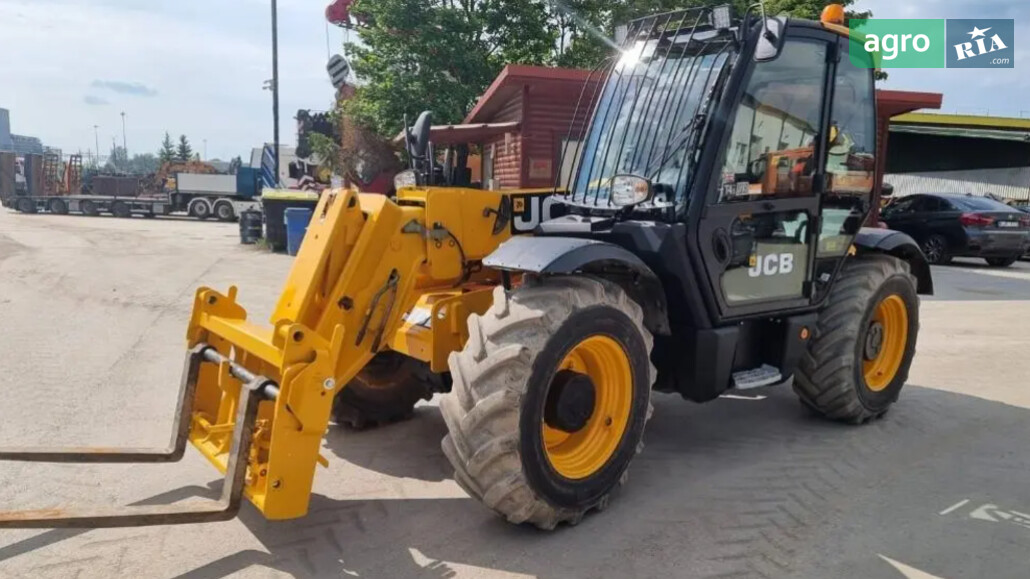 Навантажувач JCB 531-70  - фото 1