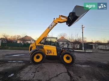 JCB 531-70  - фото