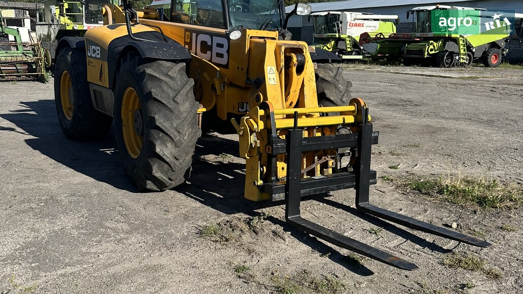 Навантажувач JCB 550-80 2012 - фото 1