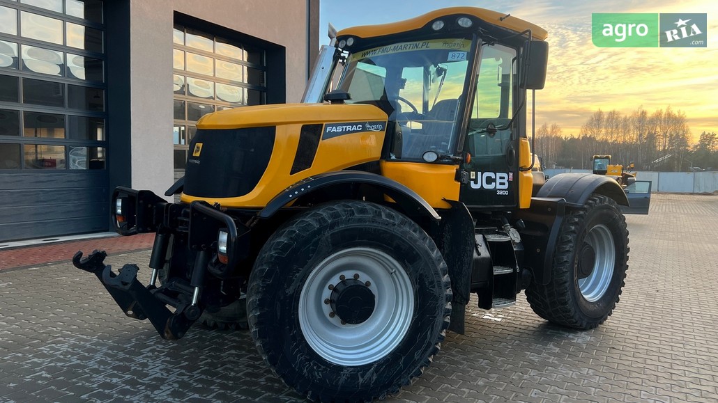 Трактор JCB Fastrac 3200 2010 - фото 1