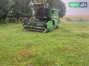 Міні комбайн John Deere 1042 1988