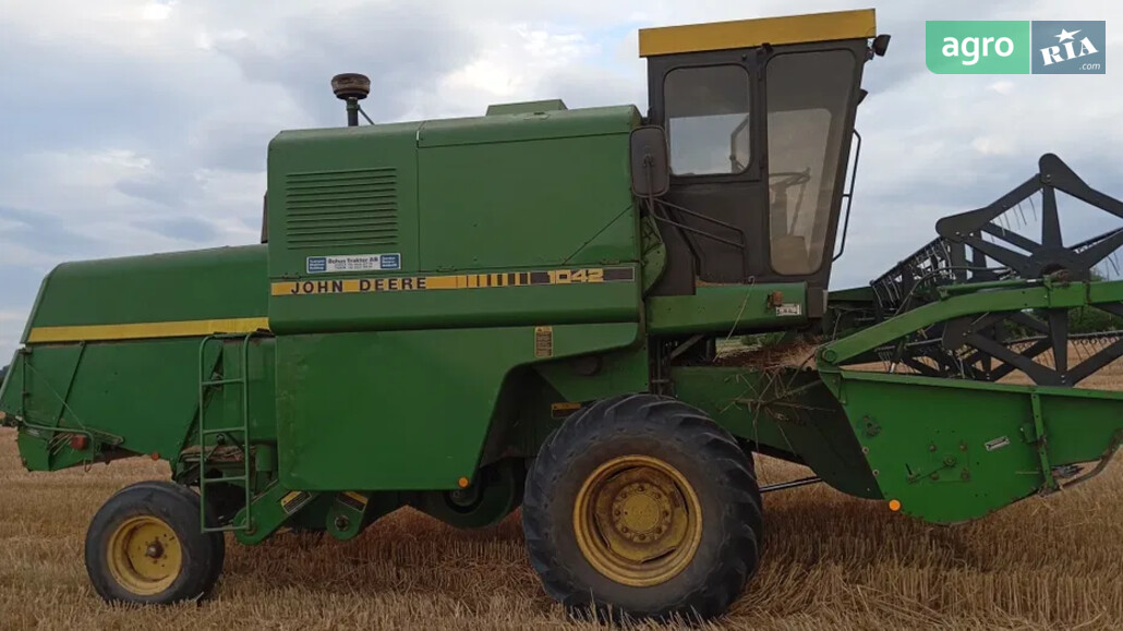 Комбайн John Deere 1042 1986 - фото 1