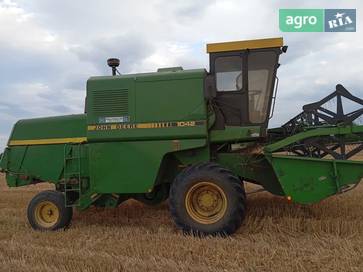 John Deere 1042 1986 - фото
