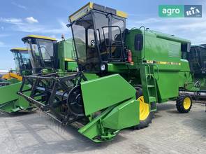 Комбайн John Deere 1042 1985