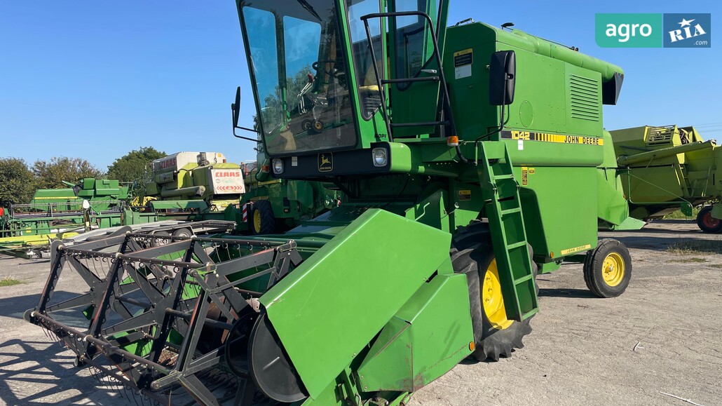 Комбайн John Deere 1042 1987 - фото 1