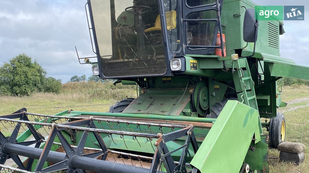 Комбайн John Deere 1042 1984 - фото 1