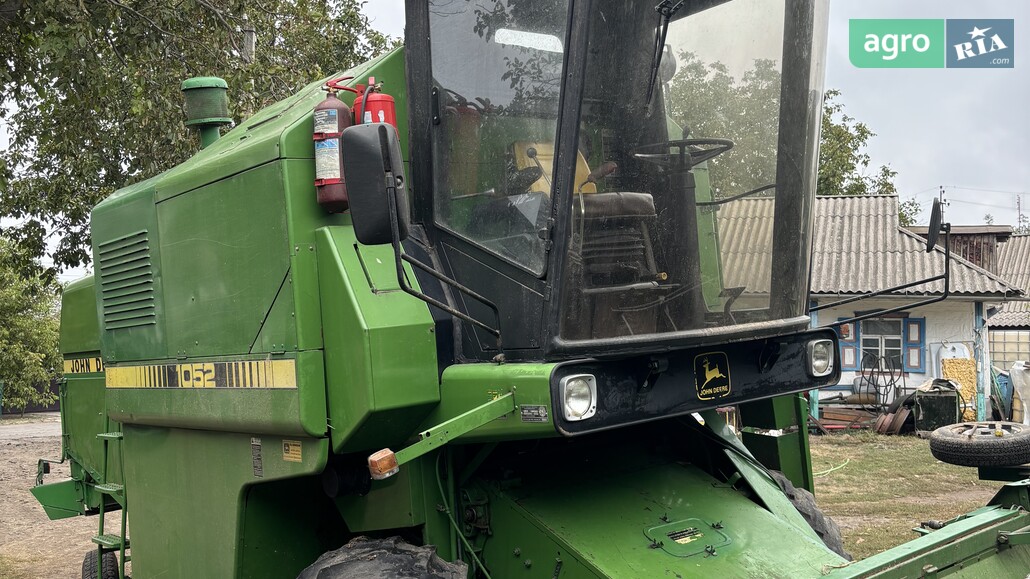 Комбайн John Deere 1052 1986 - фото 1