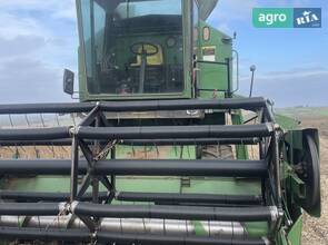 Комбайн John Deere 1052 1989