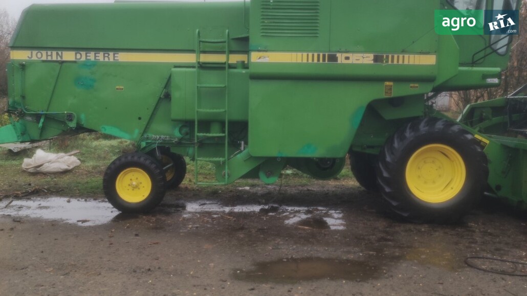 Комбайн John Deere 1052 1986 - фото 1