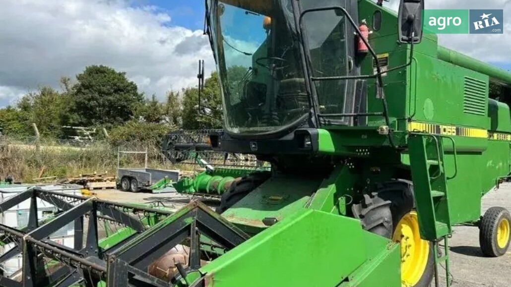 Комбайн John Deere 1055 1989 - фото 1