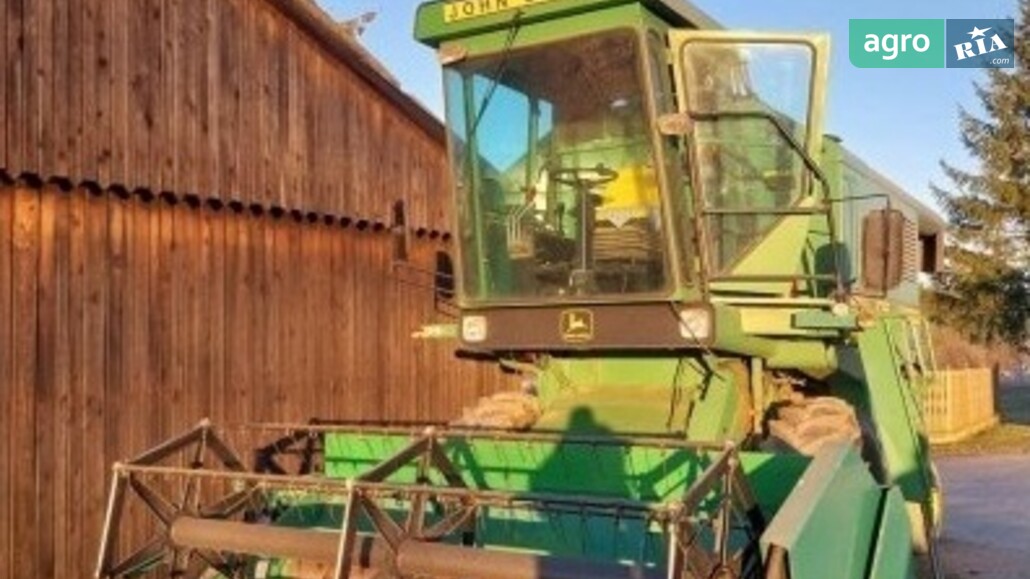 Комбайн John Deere 1055 1984 - фото 1