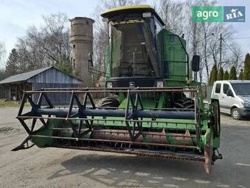 John Deere 1055  - фото