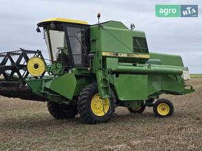 Комбайн John Deere 1065 1990